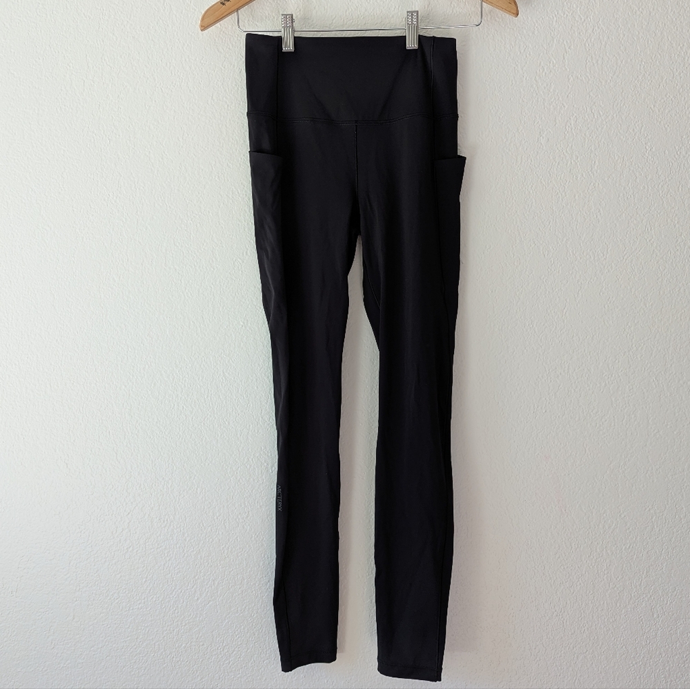 Arc’teryx Essent High Rise Legging 28” Women's Size 6 Medium Base Layer